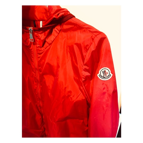 moncler vive lightweight jacket